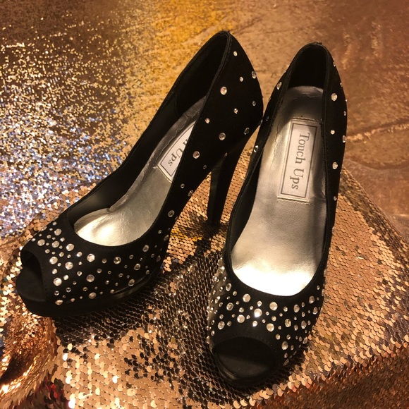 ⭐️ 💋TOUCH UPS BLACK RHINESTONE PLATFORM HEEL💋⭐️ - Picture 2 of 8